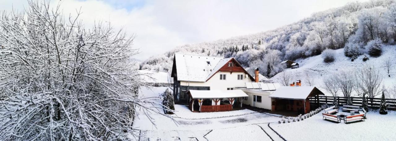 Olimpia Villa Tibod Esterno foto