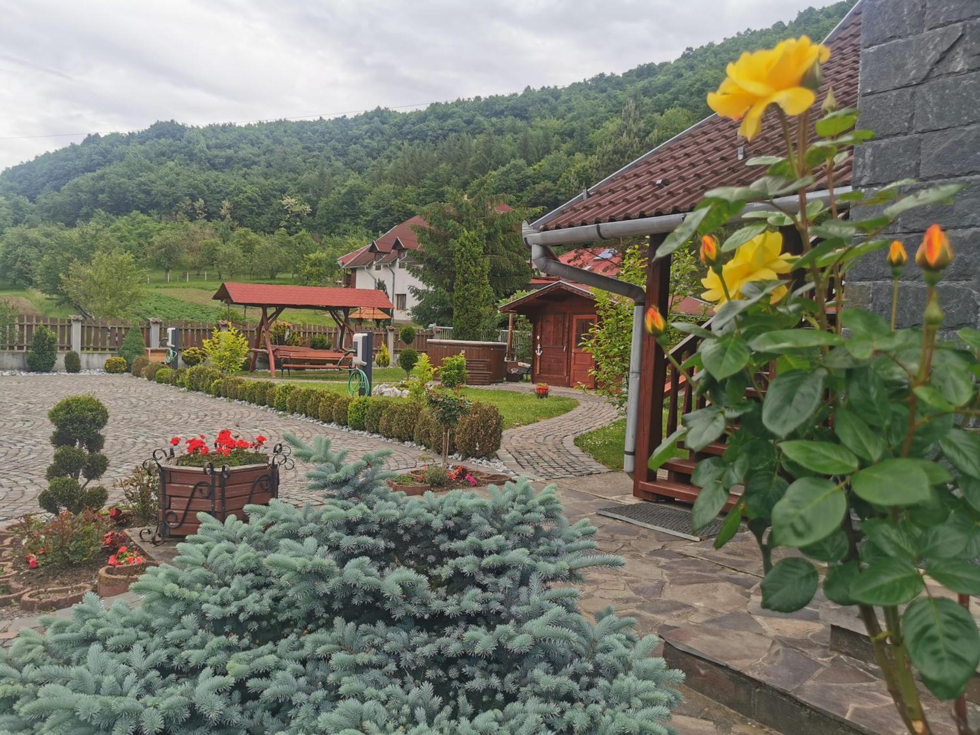 Olimpia Villa Tibod Esterno foto